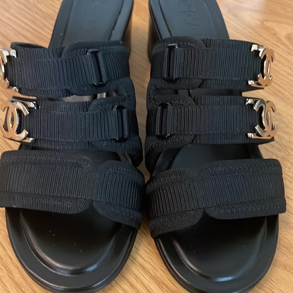 Brand new Chanel cloth Mules - Picture 4 of 10